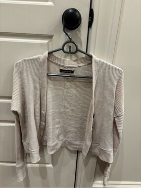 Abercrombie & Fitch Cream Ribbed Button-Front Cropped Cardigan